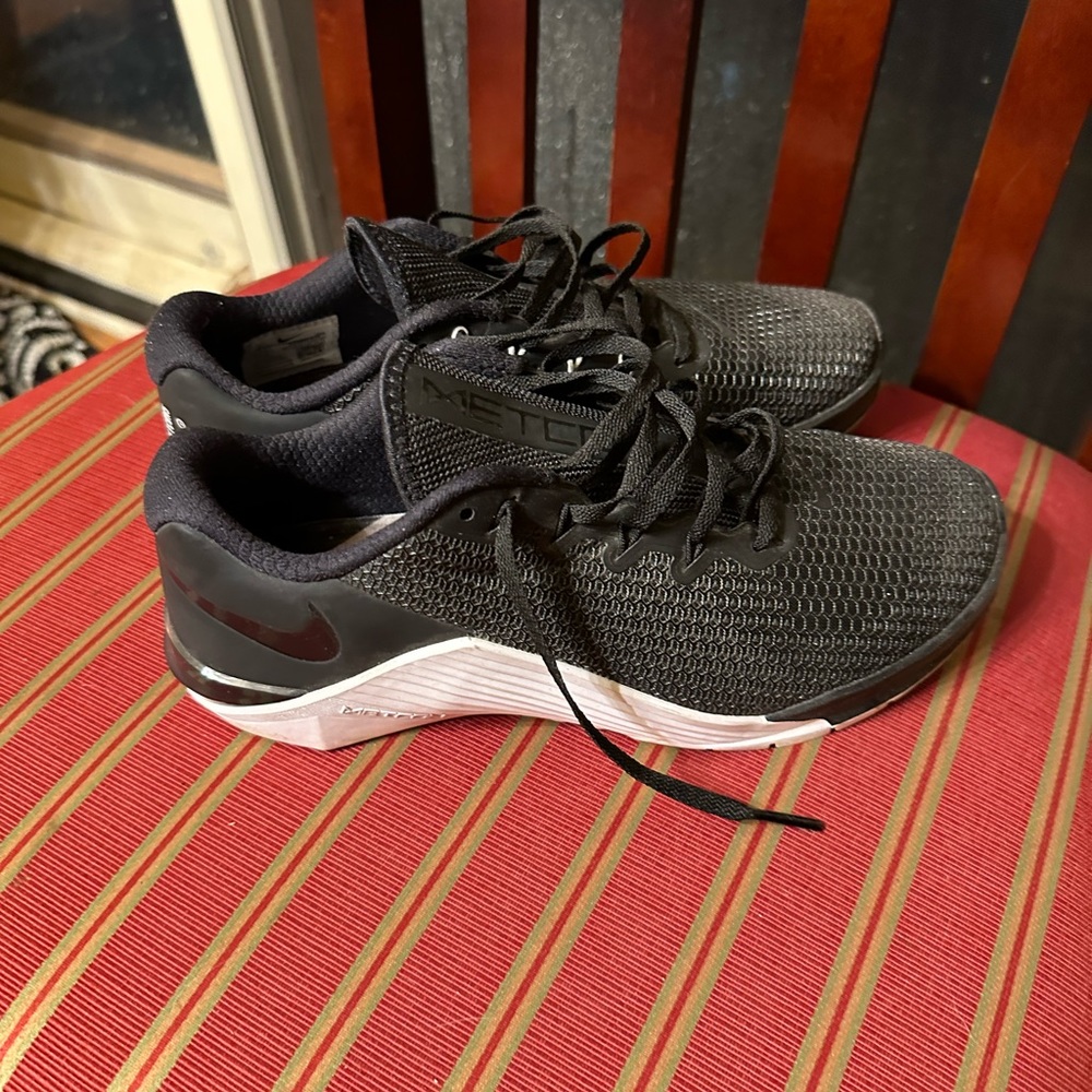 Black and White Nike Sneakers Women's Size 9